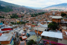 Blick von der Comuna 13 auf die Stadt